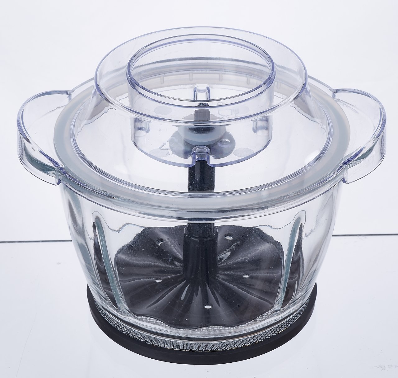 1,2 L hazne + bıçak + çırpıcı